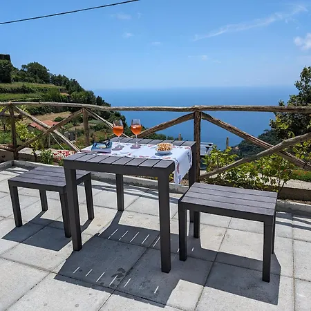 Louis House Ad Per Amalfi Positano Pompei Agerola